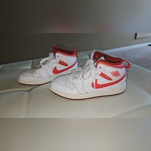 Air Jordan 1 MID SE PS ZN White and Red Lobster Classic Sneakers Size 1Y